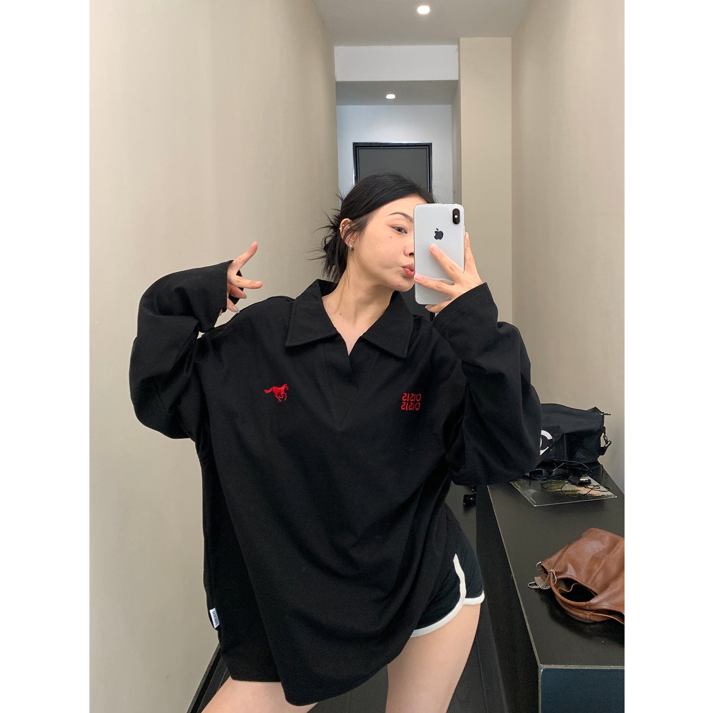 美式Vネック 刺繍入り コットン長袖Tシャツ(オーバーサイズ)(AVN072)