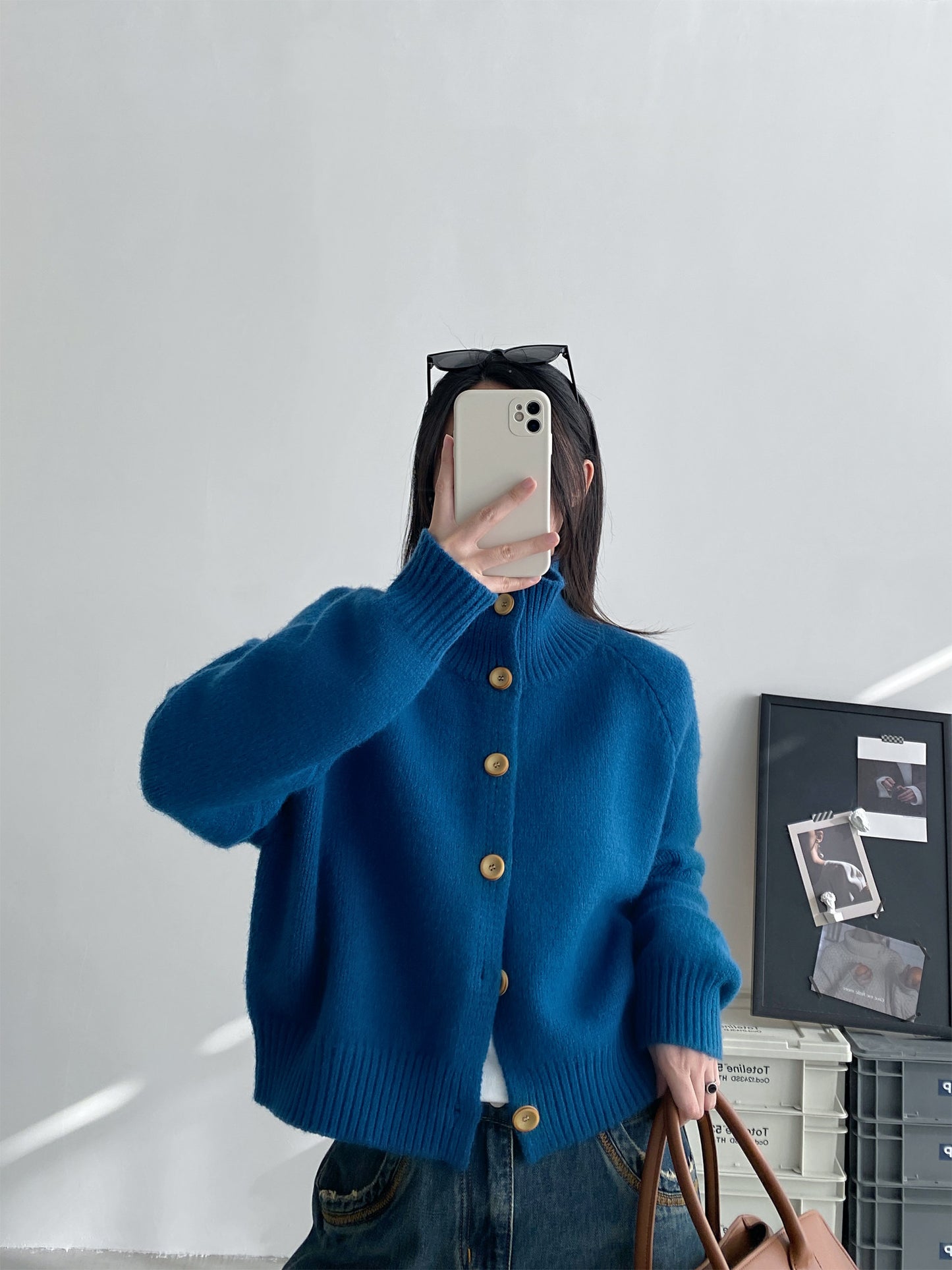 ソフトニット ニットカーディガン(AVN042)