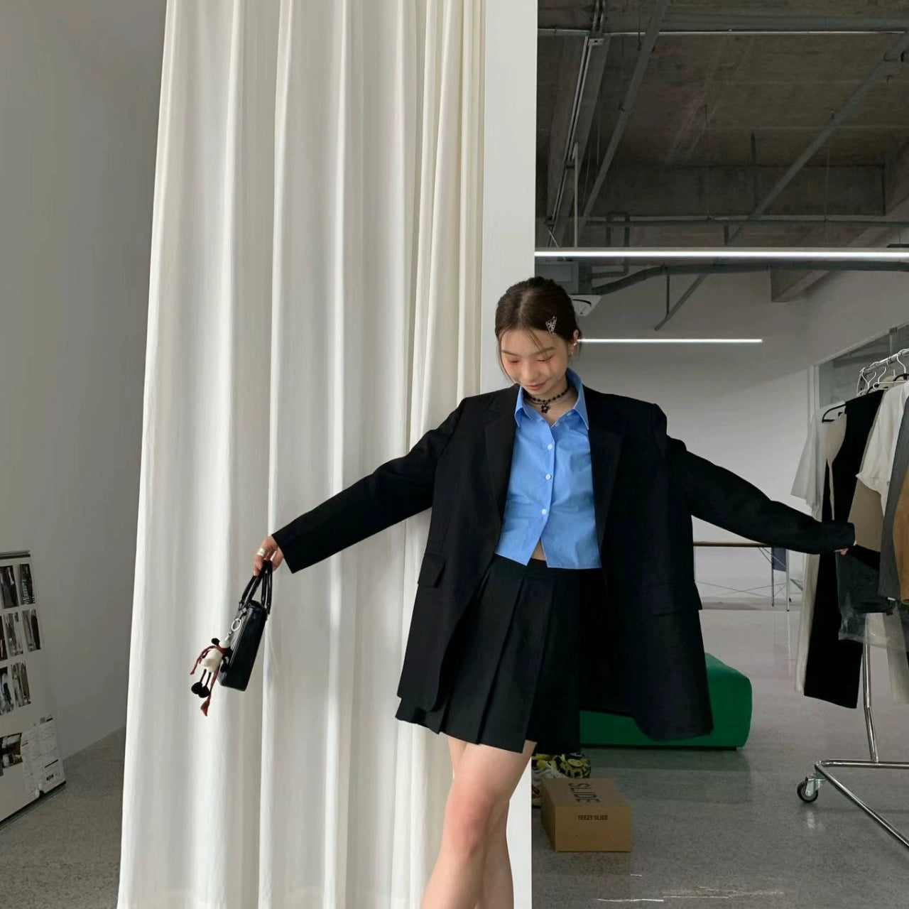 開きスリットデザインブラックジャケット(CZ193)