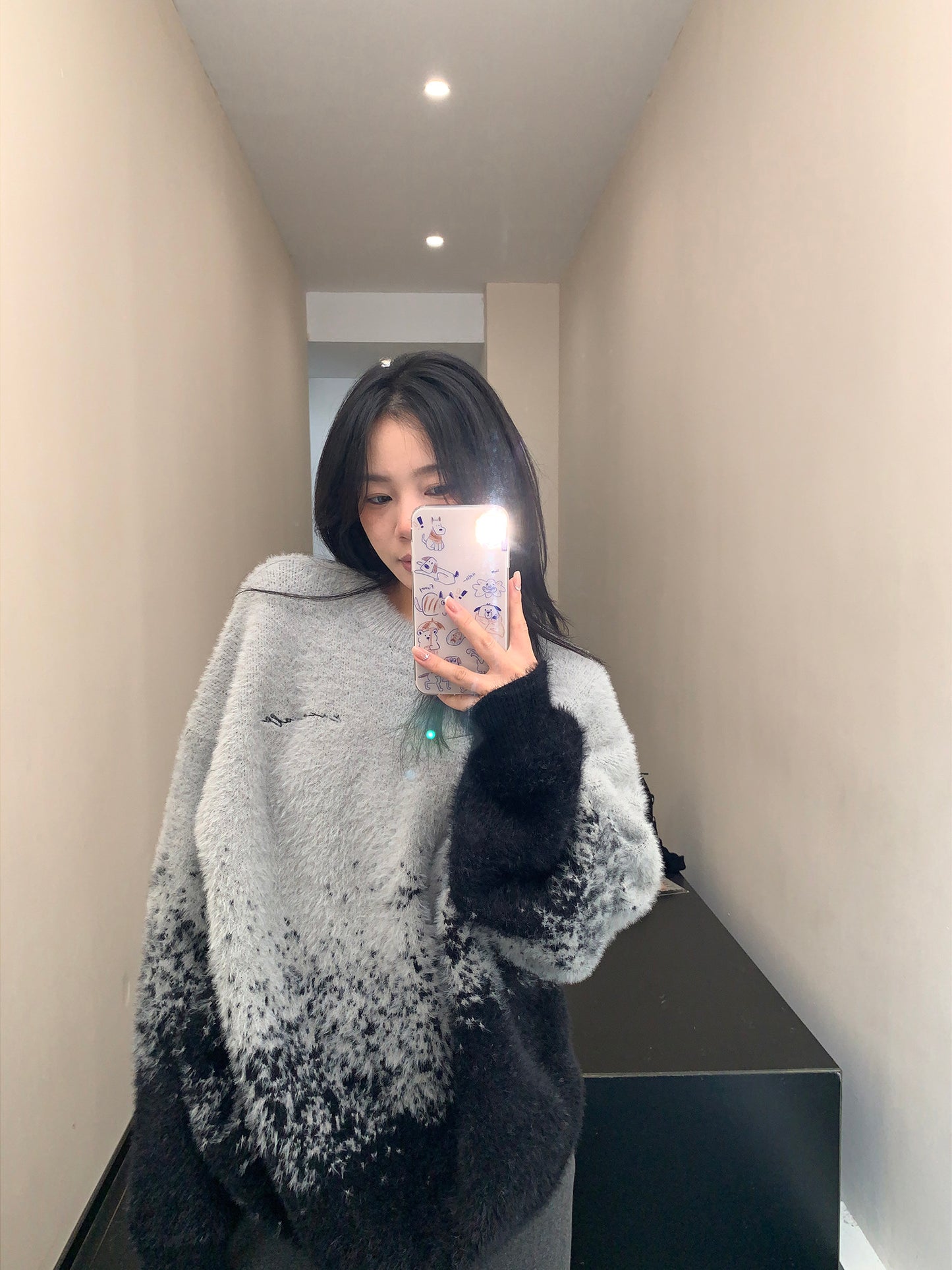 廃柴 冬用 ソフトグラデーション 起毛オーバーサイズニット（AVN044）