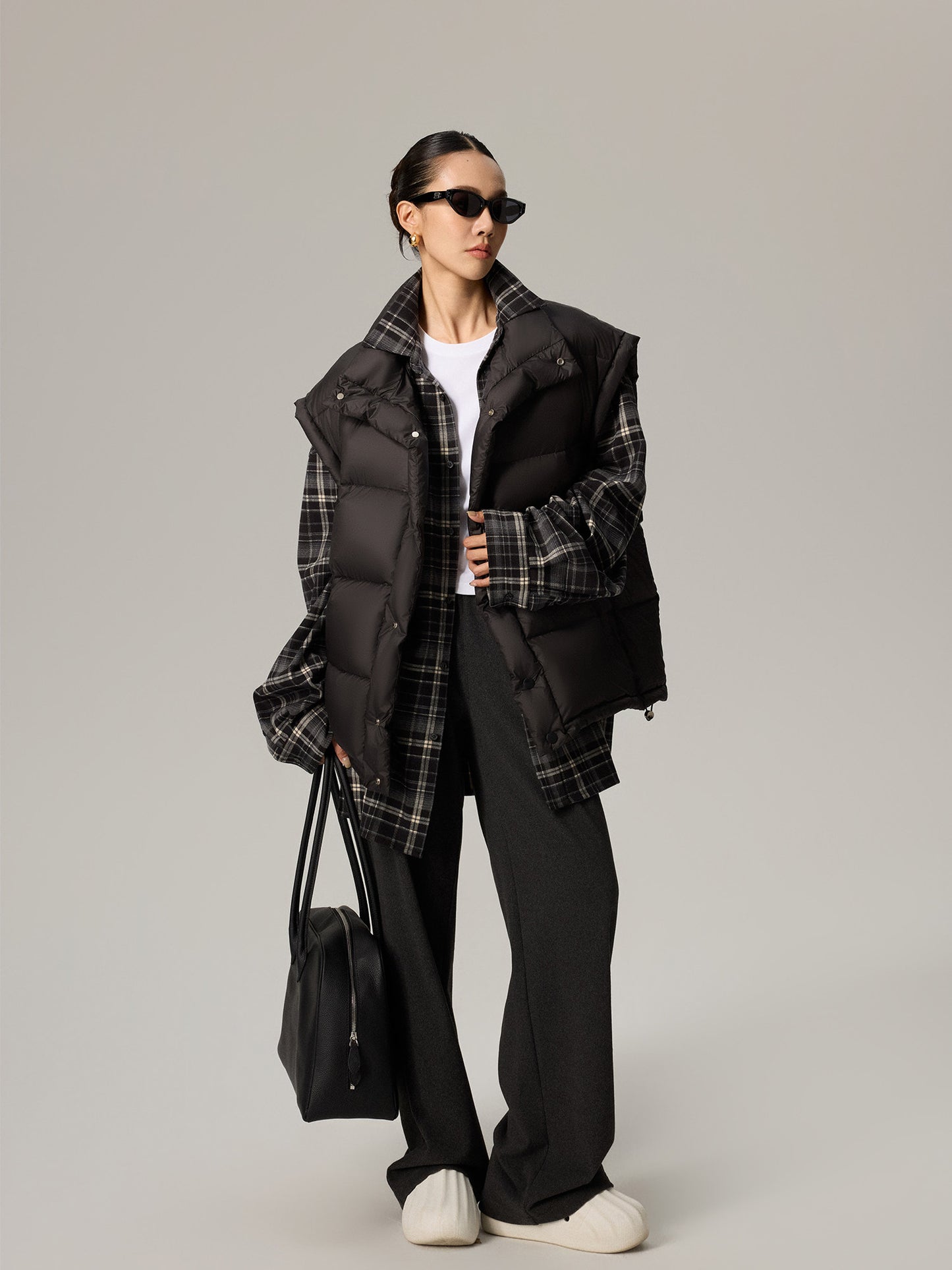 パフ　ダウンベスト（AVN031）