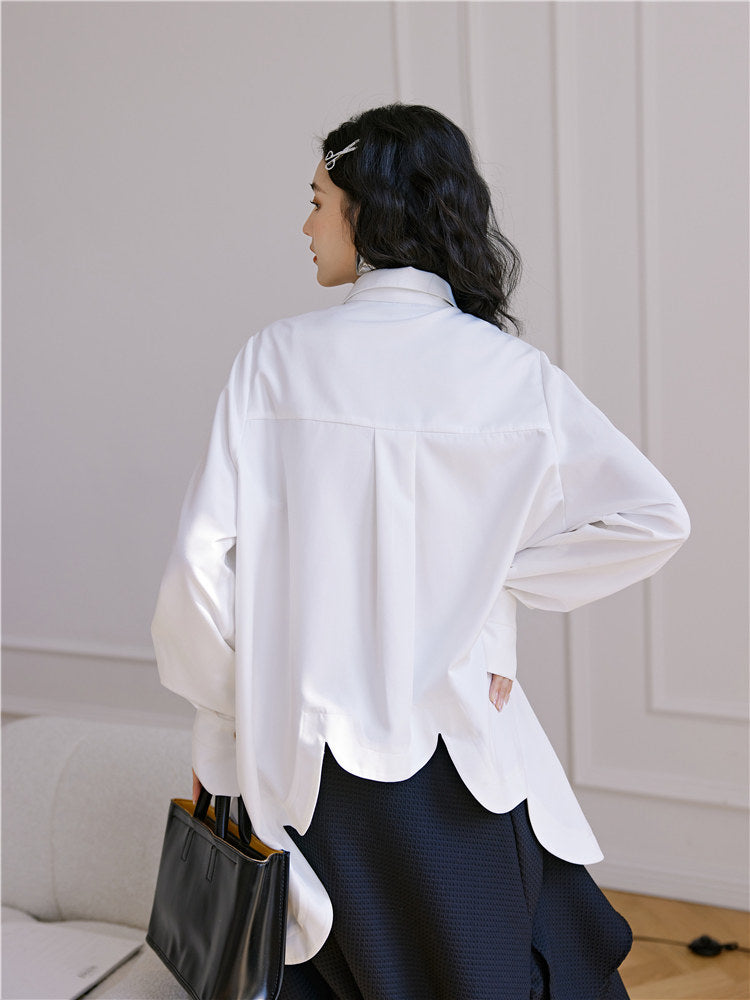 ウェーブデザイン フレンチルーズ 白シャツ（AVN029）