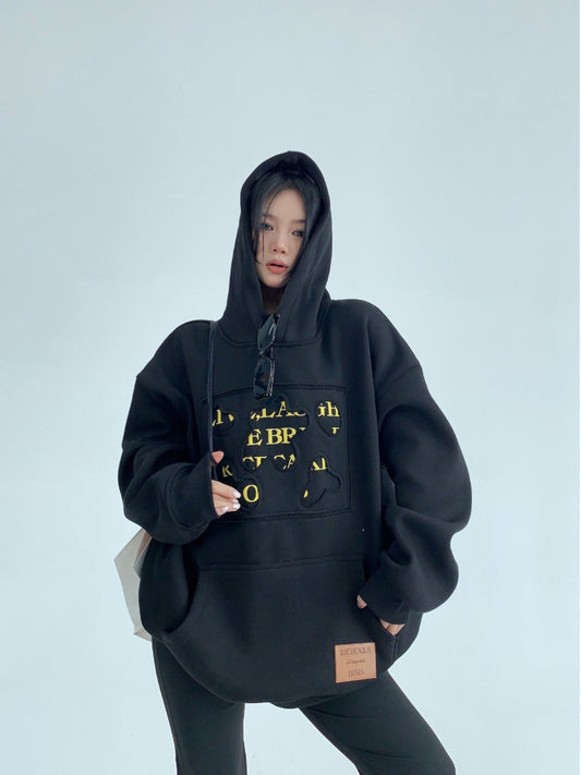 貼布・ダメージ刺繍 裏起毛 オーバーサイズ フーディ（AVN063）