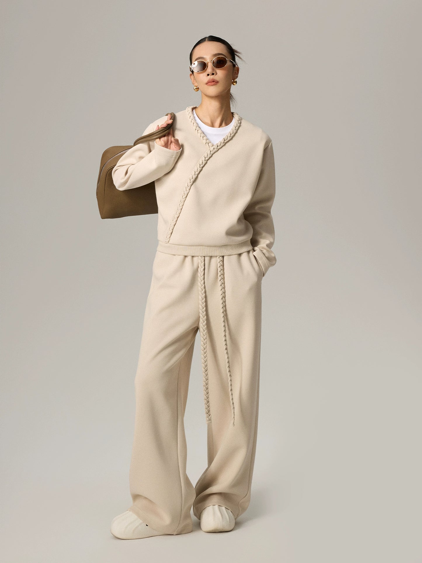 Vネックカーディガン×ワイドパンツ(CZ225)