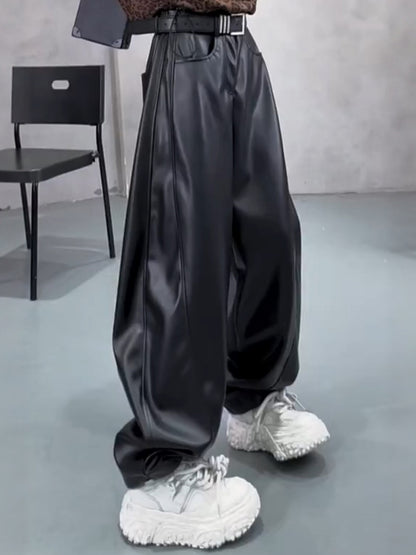 ブラック裏起毛ワイドPUレザーパンツ（AVN015）