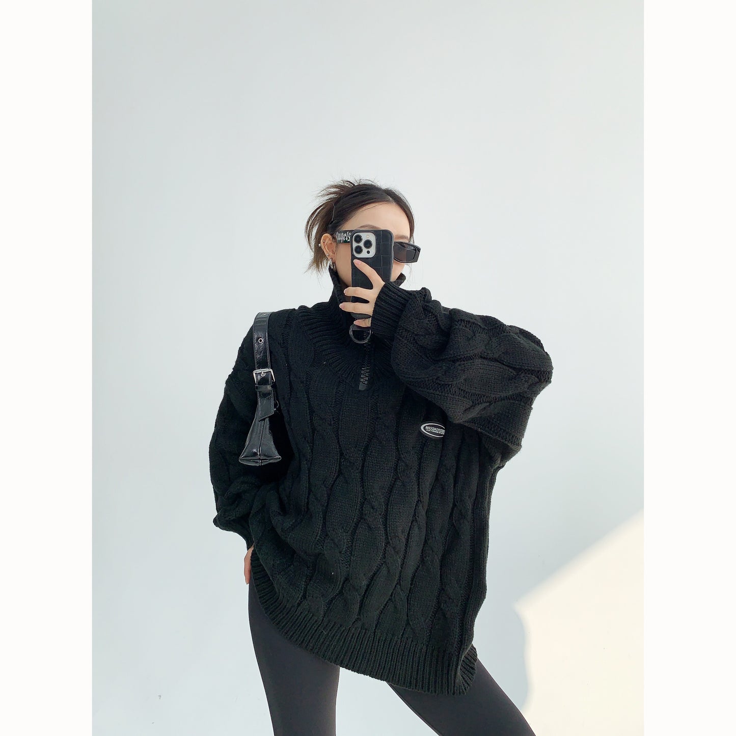 立ち襟ハーフジップ 加厚ニットプルオーバー（AVN074）