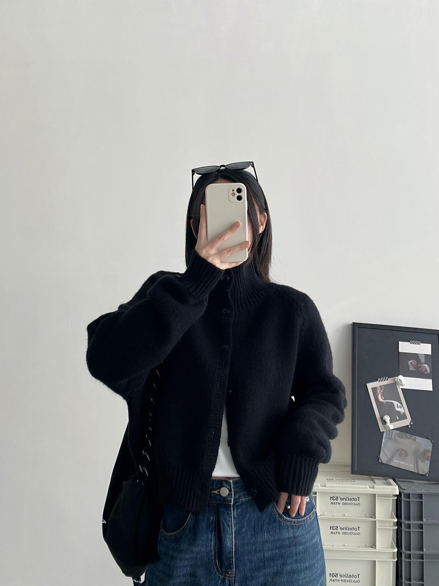 ソフトニット ニットカーディガン（AVN042）