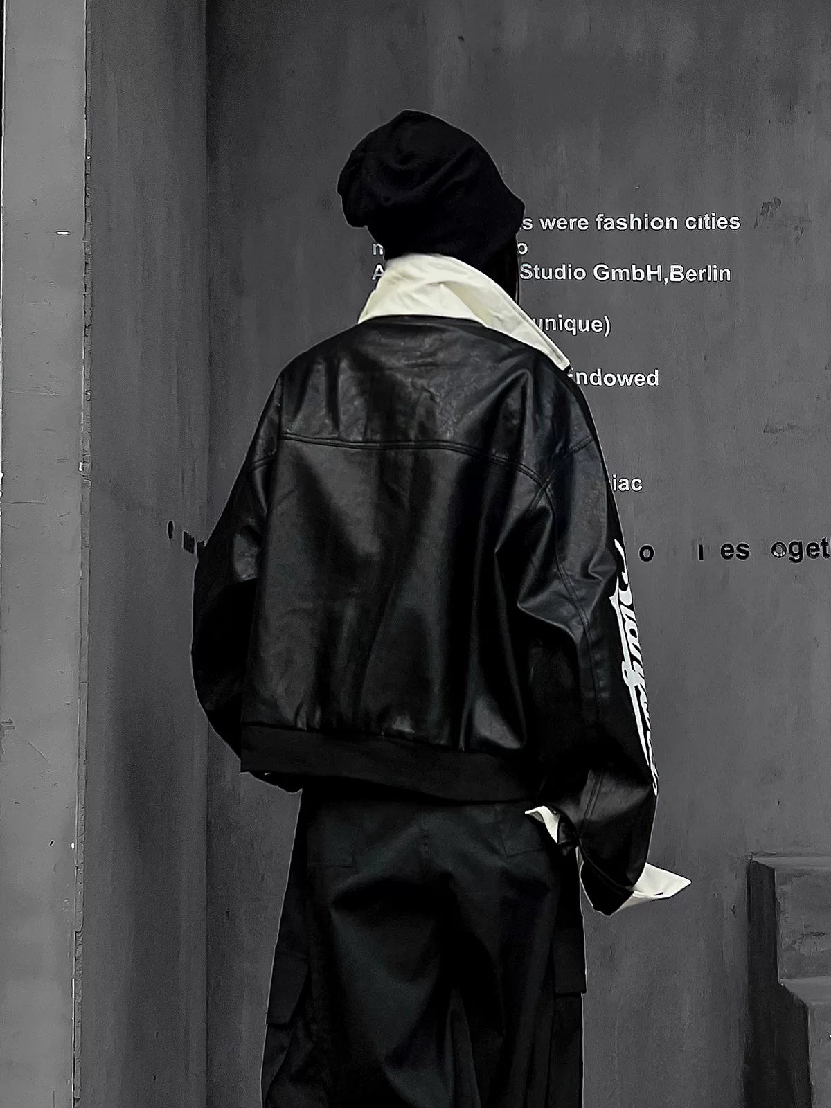 MPUレザー立ち襟ヒップホップジャケット（AVN011）