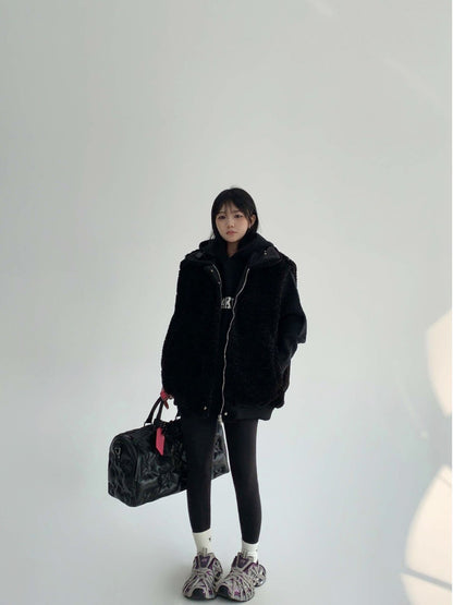 刺繍入り 双面着用 ボア中綿ベスト（ブラック）（AVN067）