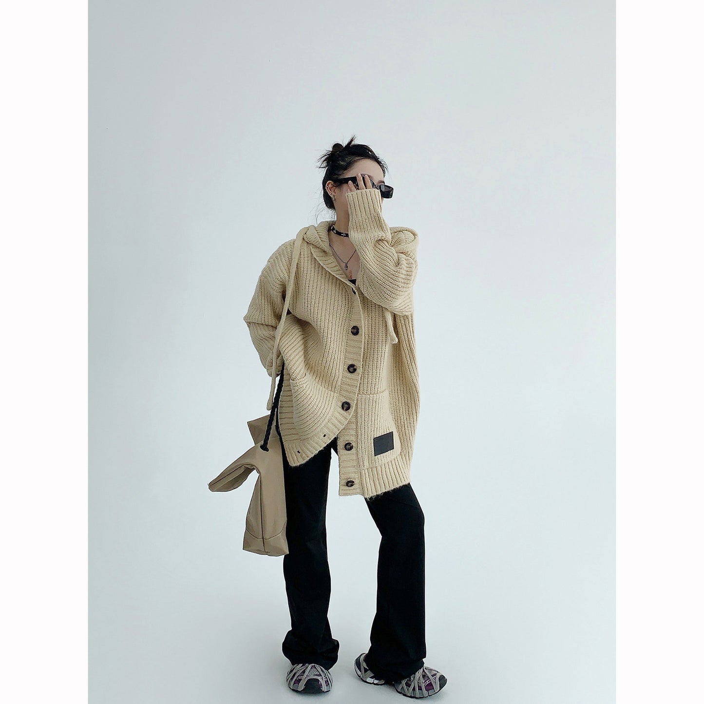 重工粗編み 加厚 フード付き ニットカーディガン（AVN071）