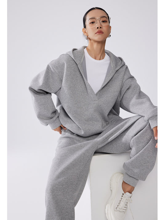 Vネックフーディ＋ジョガーパンツ（別売り）（AVN037）