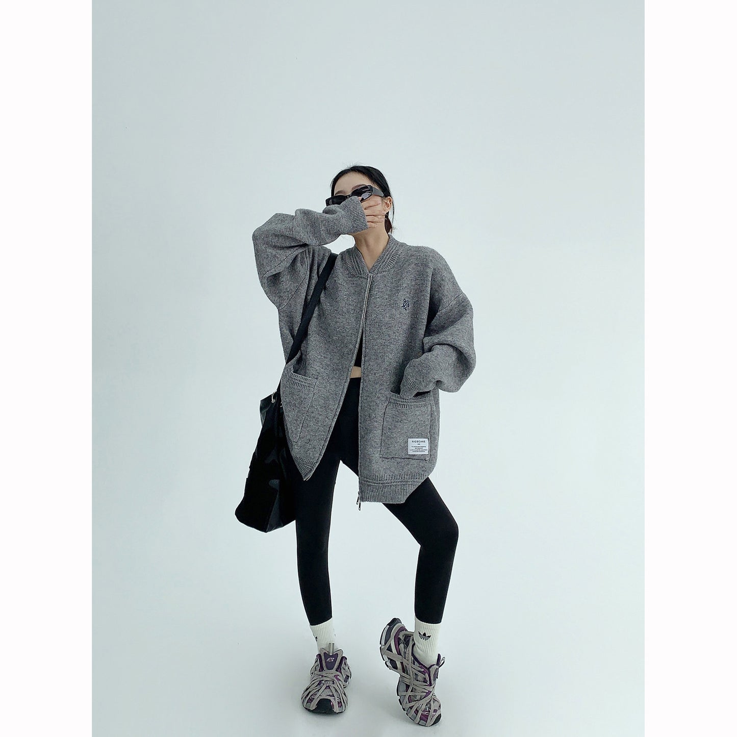 重厚刺繍ニットカーディガン（オーバーサイズ）（AVN053）