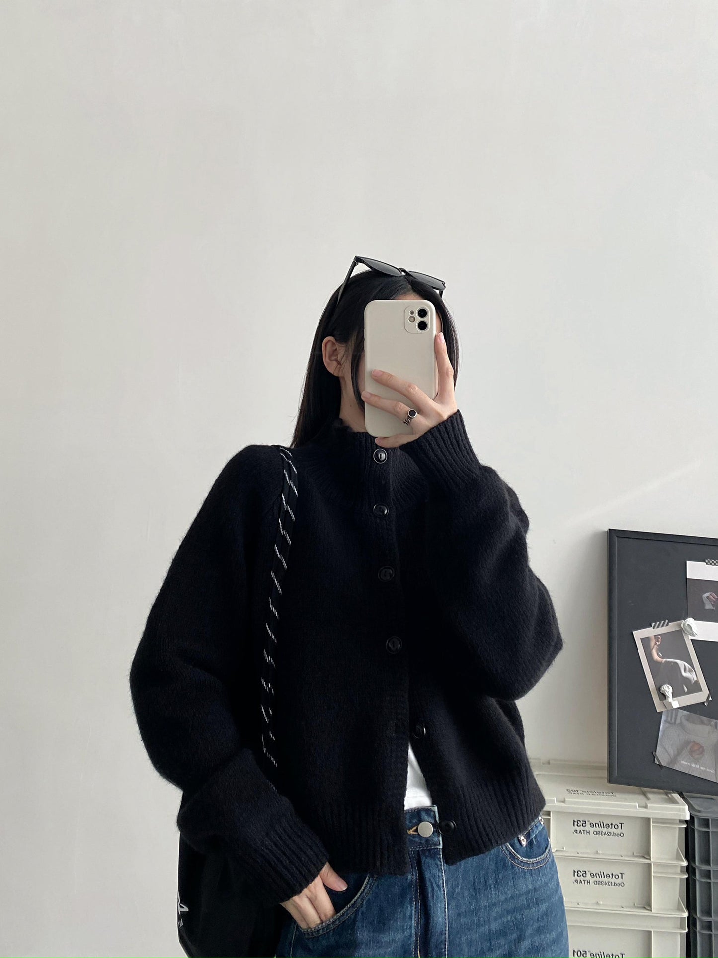 ソフトニット ニットカーディガン（AVN042）