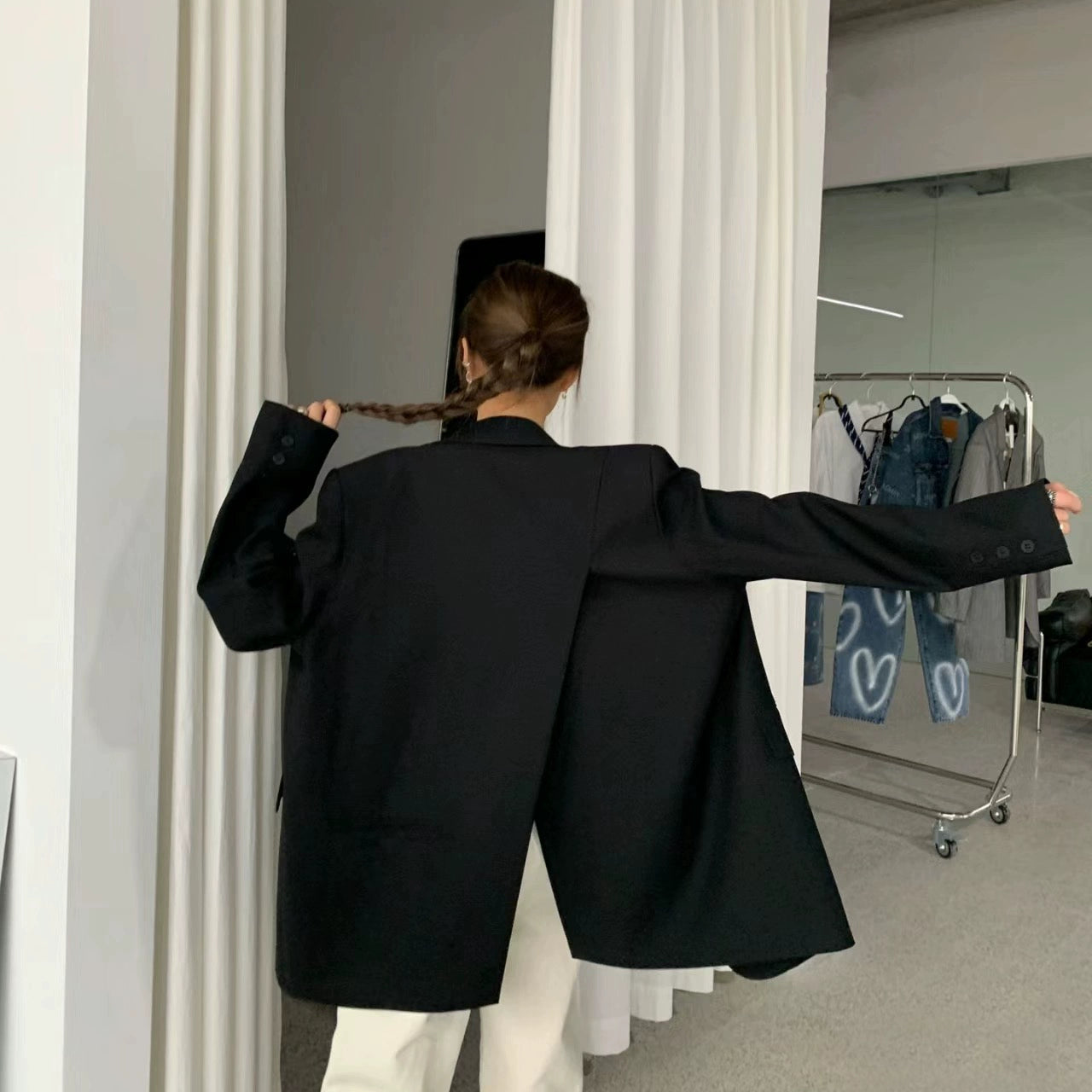 開きスリットデザインブラックジャケット(CZ193)