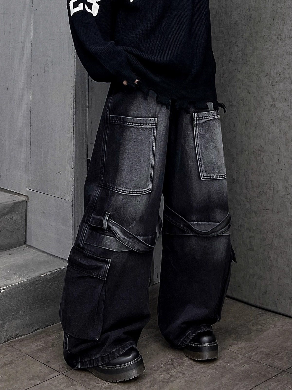 Mヴィンテージ懐旧ブラックワイドデニム（AVN013）