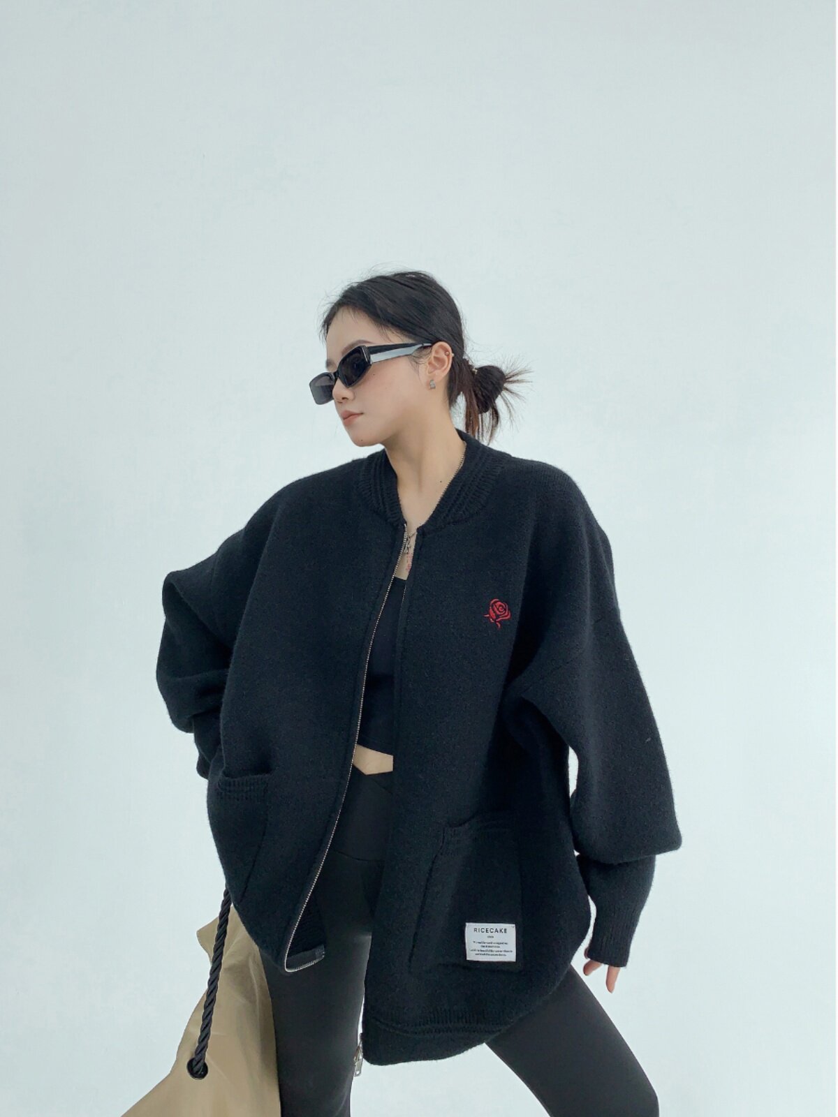 重厚刺繍ニットカーディガン（オーバーサイズ）（AVN053）