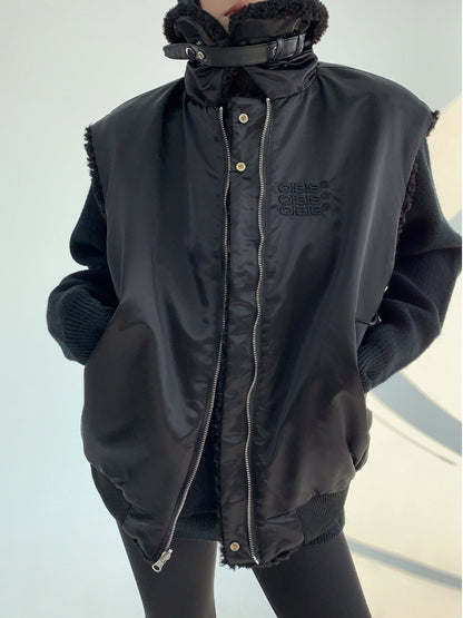 刺繍入り 双面着用 ボア中綿ベスト（ブラック）（AVN067）