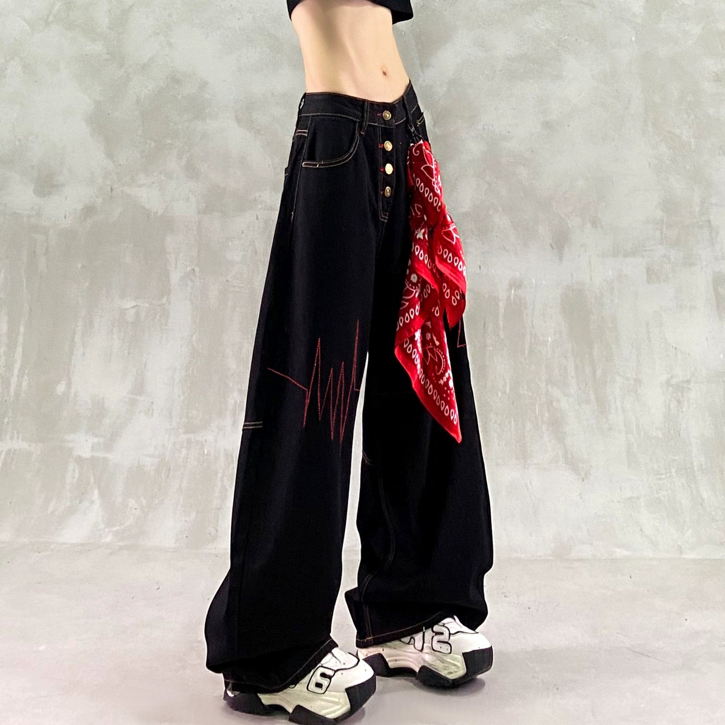 ステッチデザインレッドバンダナ付きワイドデニム(CZ328)