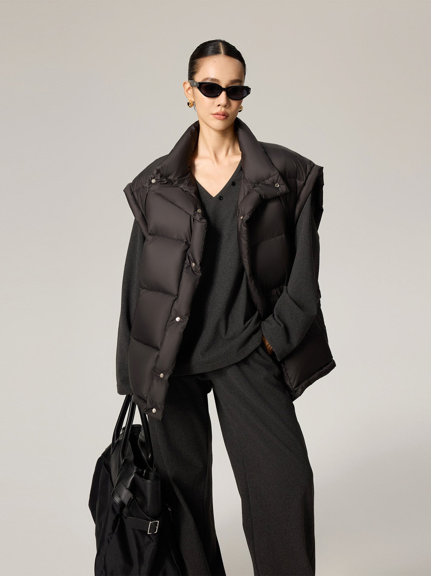 パフ　ダウンベスト（AVN031）