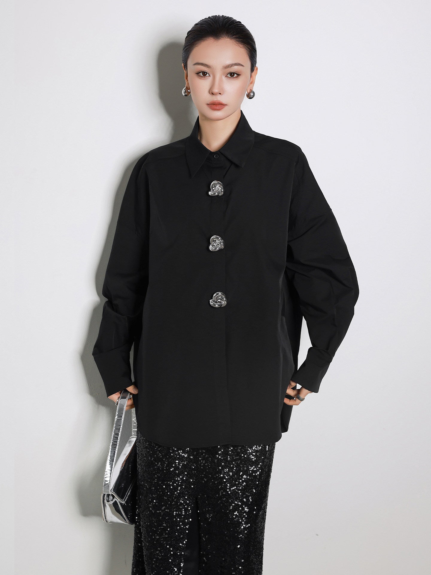 金属大ボタン 蝙蝠袖 オーバーサイズ 白シャツ（AVN030）