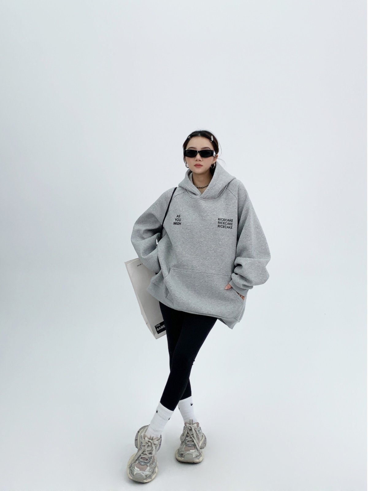 オーバーサイズ 裏起毛フーディ（植毛プリント）（AVN057）