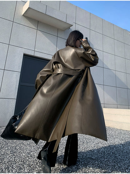 光沢エッグレザー・ロングトレンチコート(MF015)