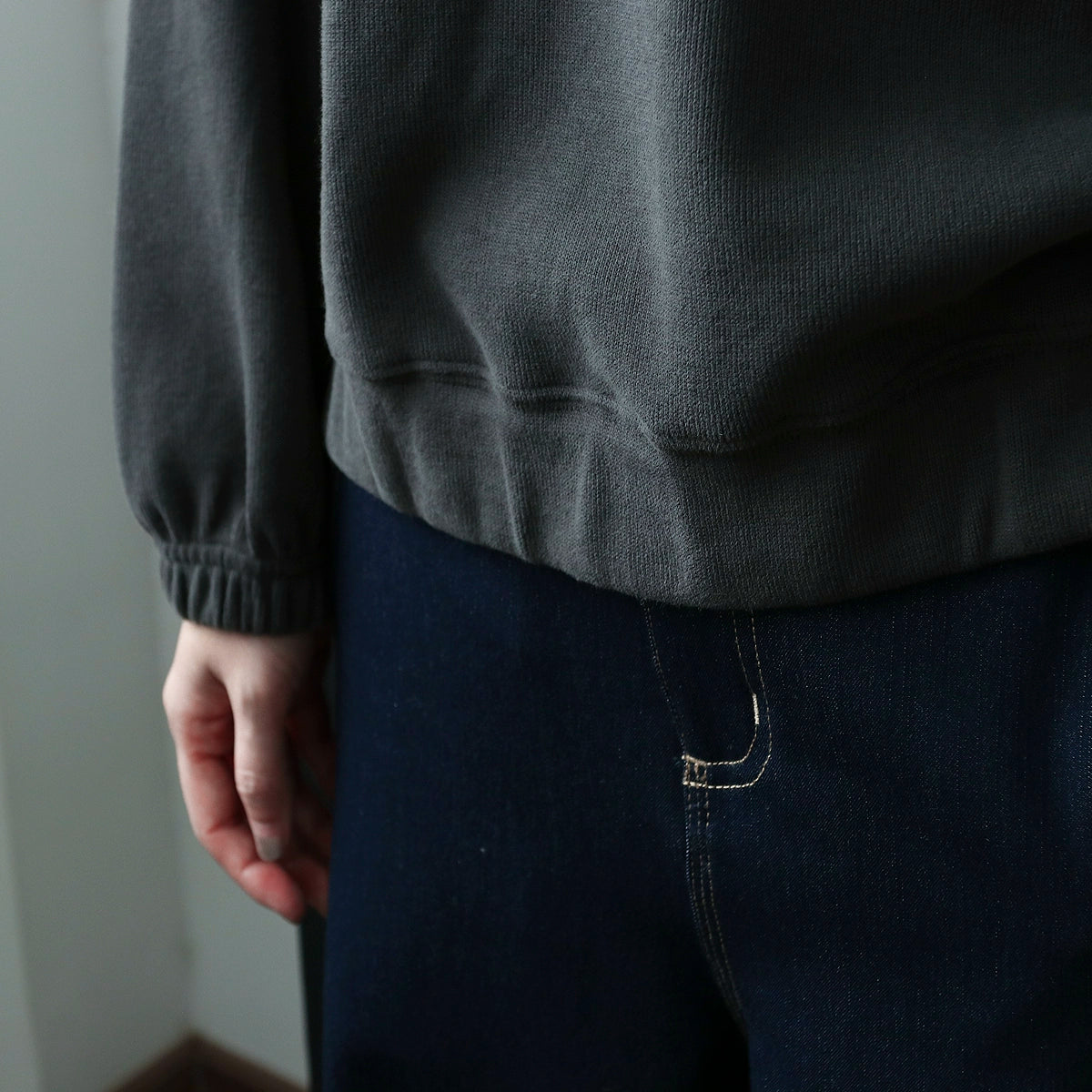 デザインVネックゆるだぼ長袖スウェット（秋冬新作）(CZ067)