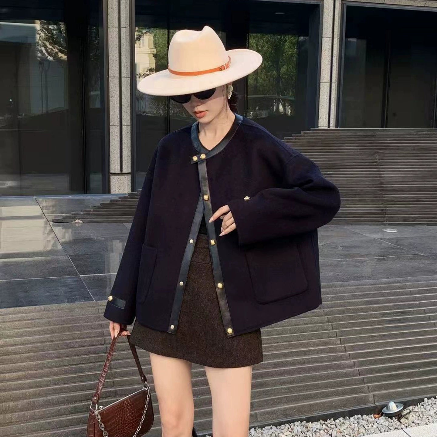 ラウンドネックショートコート（HU926）